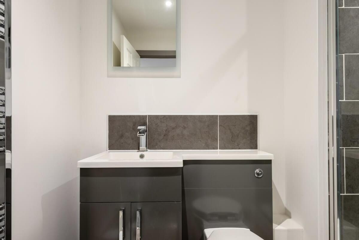 Contemporary 1 Bedroom Apartment In Central Hull Kingston upon Hull ภายนอก รูปภาพ