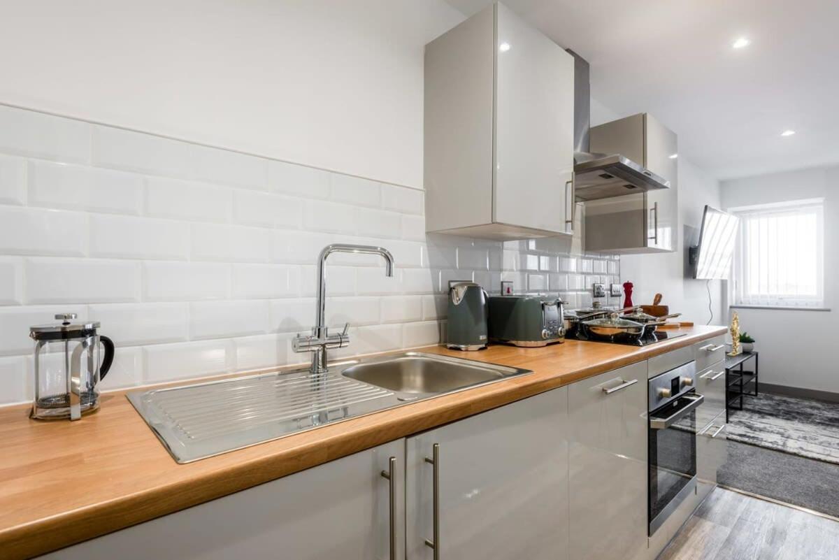 Contemporary 1 Bedroom Apartment In Central Hull Kingston upon Hull ภายนอก รูปภาพ